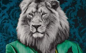 Au Roi Lion, Place Saint Michel